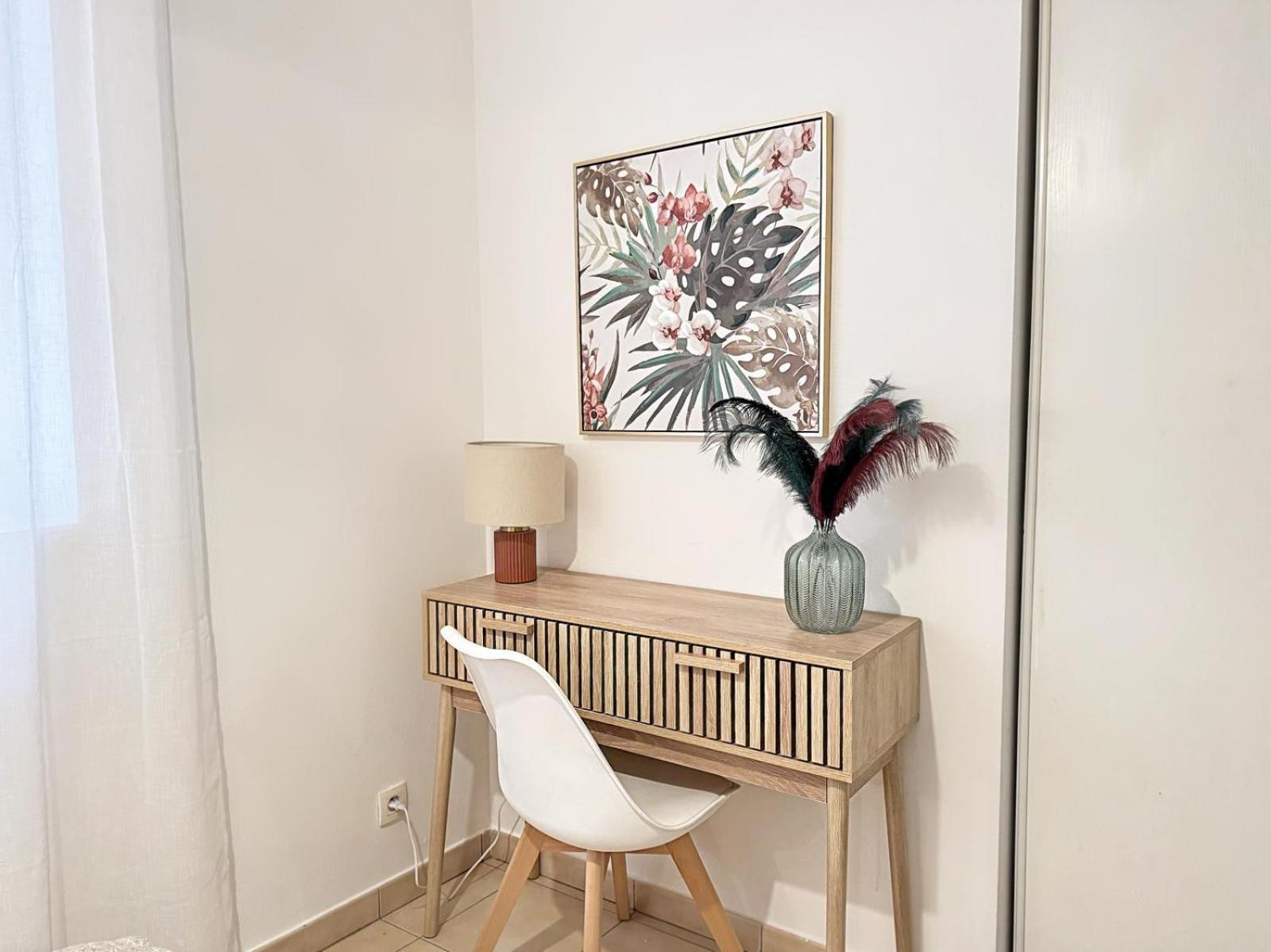 Suite Zelie ลียง ภายนอก รูปภาพ